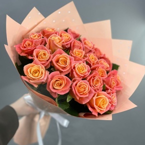 Букет из 25 роз Мисс Пигги (50 см) в Волоколамске