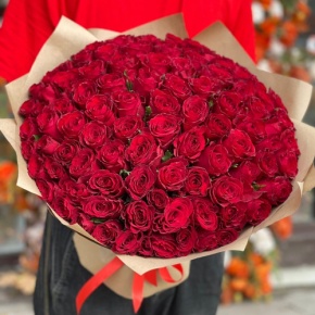 Букет 101 красная роза Кения (50 см) в Волоколамске