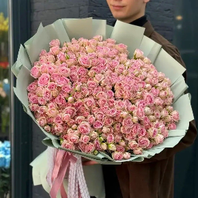 Букет из 101  нежно -розовой кустовой розы (70 см) в Волоколамске