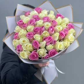 Букет из 51 розы микс  (40 см) в Волоколамске