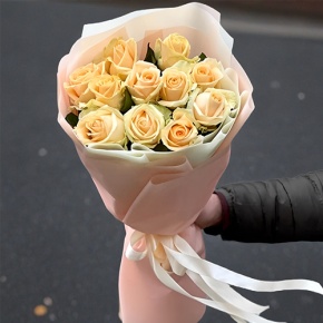 Букет из 11 роз Пич Аваланж (60 см) в Волоколамске