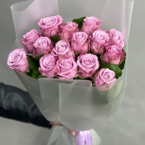 Монобукет из 15 малиновых роз Меритим (50 см) в Волоколамске