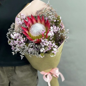Букет из хамелациума, лимонниума и протеи в Волоколамске