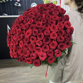 Букет 101 красная роза (70 см) в Волоколамске