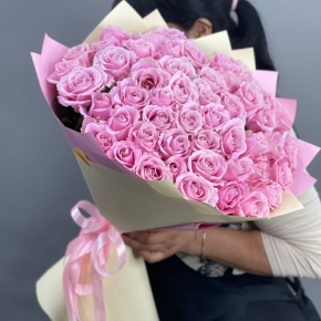 Букет из 51 пастельной розы Аваланж (60 см) в Волоколамске