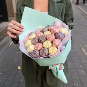 Букет 25 шоколадных пионов в Волоколамске