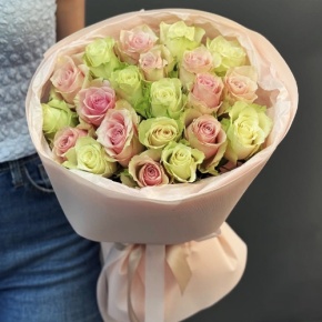 Букет из 21 нежной розы (40 см) в Волоколамске