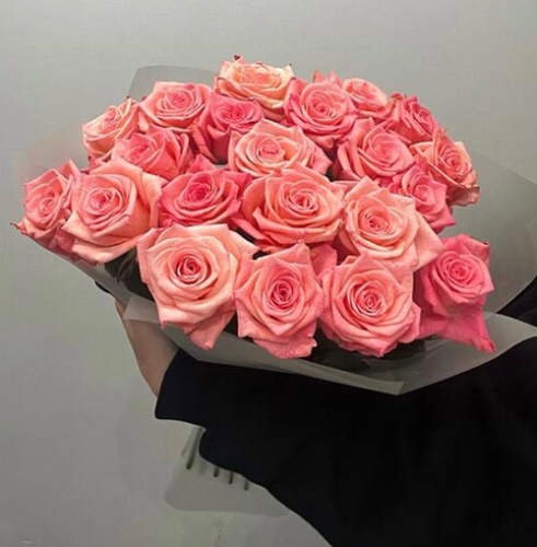 Букет из 21 розовой розы (50 см) в Волоколамске
