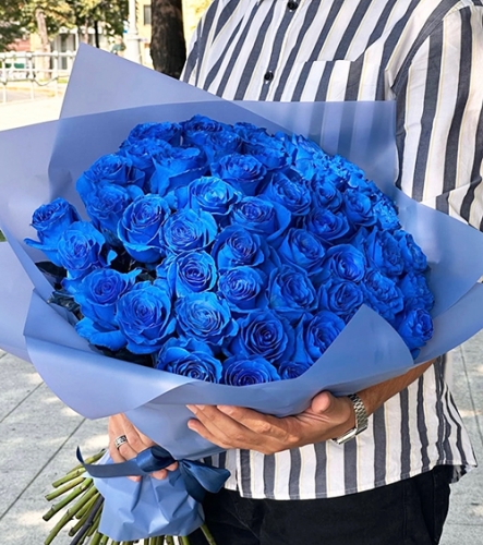 Букет из 51 синей розы Эквадор (60 см) в Волоколамске