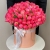 Композиция в шляпной коробке из 113 пионов Корал Шарм в Волоколамске Композиция в шляпной коробке из 113 пионов Корал Шарм в Волоколамске